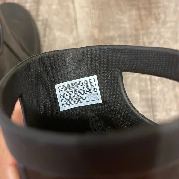 UGG - Toddlers Drizlita Rain Boots - Black - Size 11 - Picture 5 of 8